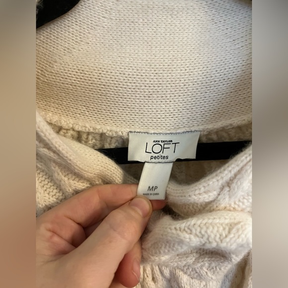 Ann Taylor Loft Petite Medium Wool Blend Cream Sweater Cardigan - Picture 4 of 9